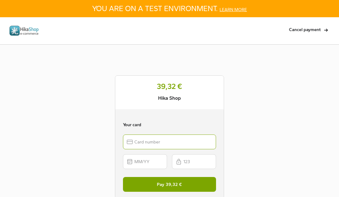 The PayPlug payment page in test mode, with the amount, the card number, expiry date and security code